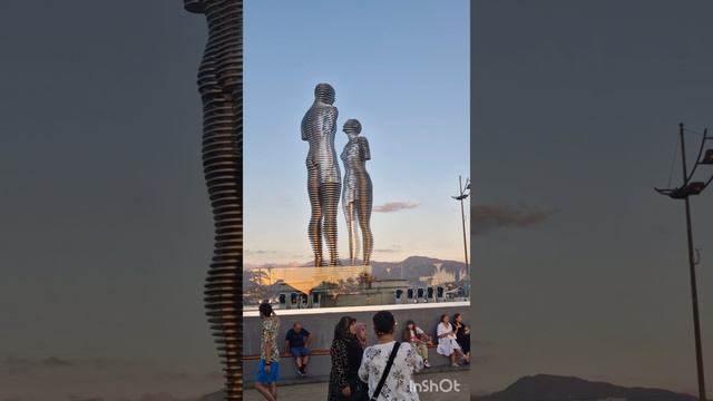 Скульптура Али и Нино. Батуми (Грузия). #shorts смотреть онлайн