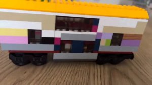 Двухэтажный поезд LEGO