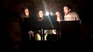 Взбранной  Воеводе  (на подобен "Се, жених..."), глас 8