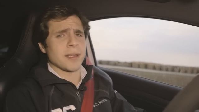 Renault Mégane RS Trophy смотреть онлайн