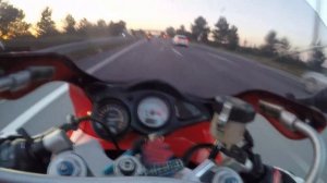 Suzuki TL1000S 1997 vs Bmw S1000XR 2022 top speed