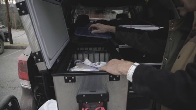 Built 4 Adventure - Walkaround: Land Cruiser 200 - Mountain State Overland смотреть онлайн