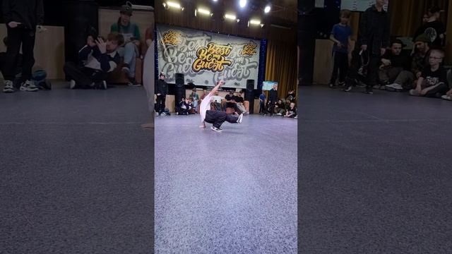 Ваня Зязев в #Breaking 1x1 10-12 лет | 1/8 финала |  #freestyledance #dancebattle #breakdance