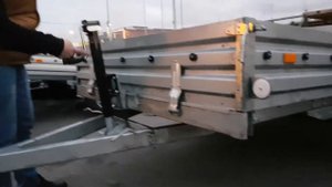 Зачем нужен домкрат для легкового прицепа мзса.Видео обзор фирмы ТРЕЙЛИ. www.treily.ru