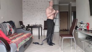 Сгибание рук с резиной нейтральным хватом