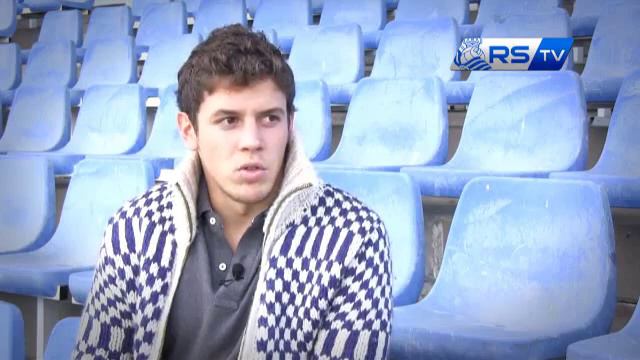 ENTREVISTAS ELUSTONDO 20111207 EUSK смотреть онлайн