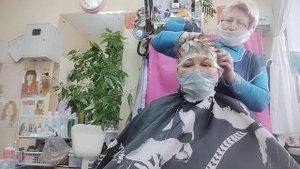 Делаем мелирование через шапочку