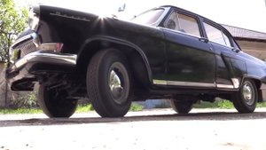 Коллекционер из Шымкента восстанавливает советские ретро-автомобили