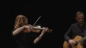 А вот та самая песня, которую выбрал Пупо, чтобы продемонстрировать поддержку России. Мои Хиты.10.