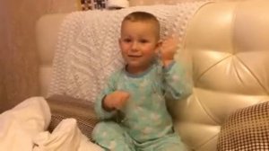 Сидели два медведя....