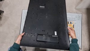 Samsung AU8000 Crystal UHD 4K HDR Smart TV (2021) 43inch Disassembly Guide
