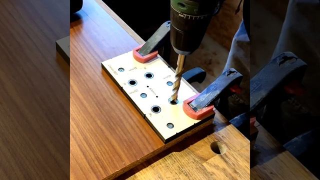 Użycie szablonu do Camar 807 смотреть онлайн