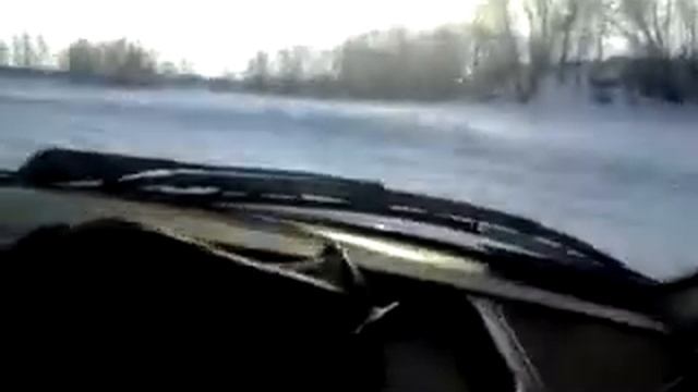 Покатушки на замерзшем озере смотреть онлайн