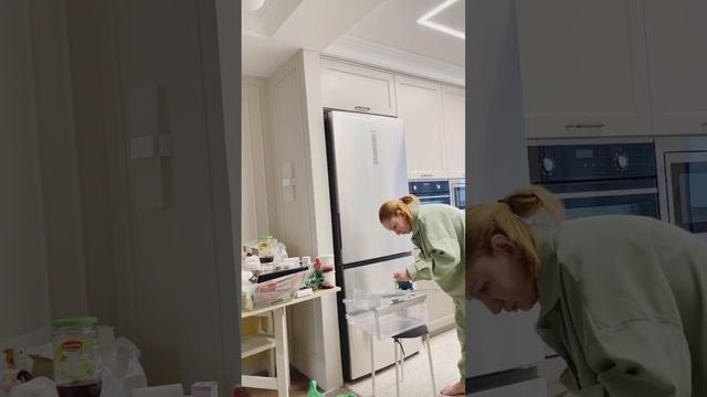 Расхламление и организация хранения в холодильнике. Новая кухня. Разбираем коробки.