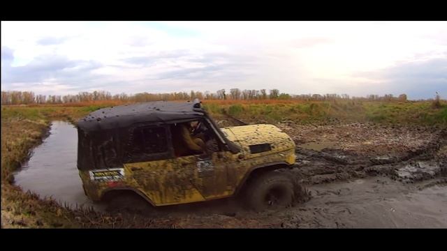 ЗМЗ 409 VS УМЗ 417. Грязь и песок. УАЗ. смотреть онлайн