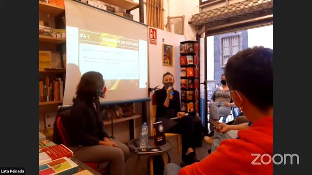 El ojo en el centro. Lina Meruane y Meri Torras. Mesa 1 - III Festival Lata Peinada смотреть онлайн