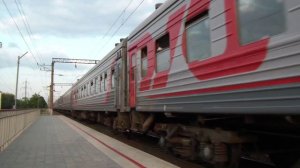 ЭП1М-471 с поездом Архангельск — Анапа