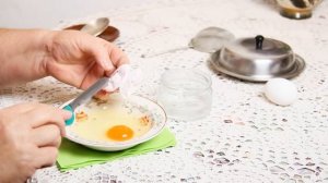 Как быстро избавиться от натоптышей  и трещин на пятках