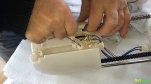 Снятие топливного фильтра mitsubishi ASX 1.6 (Removing the fuel filter mitsubishi ASX)