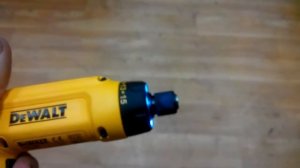 DeWALT гироскопический шуруповерт