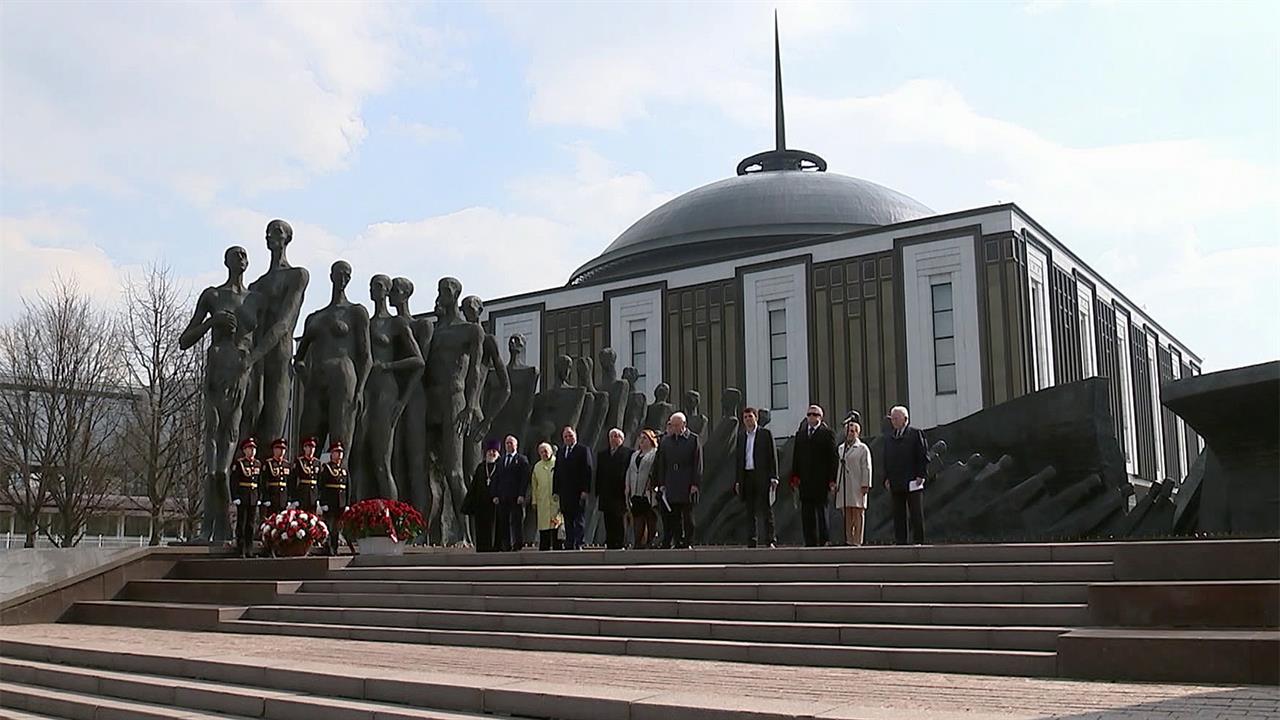 В День освобождения узников фашистских концлагерей в Москве состоялась акция памяти