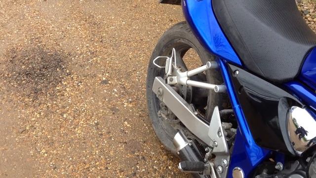 SUZUKI BANDIT 600 WITH SYKO ENGINEERING SUPER STUBBY CARBON FIBRE EXHAUST смотреть онлайн