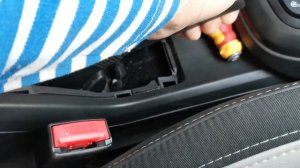 Lada Vesta SW Cross Luxe 2020г. Регулирую ручной тормоз.