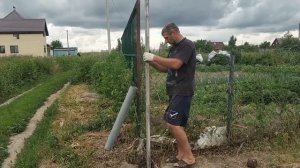Как я устанавливаю столбы для забора.