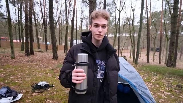 ПАЛАТКА ЗА 10$ VS 1000$ *Огромный шар в лесу* смотреть онлайн