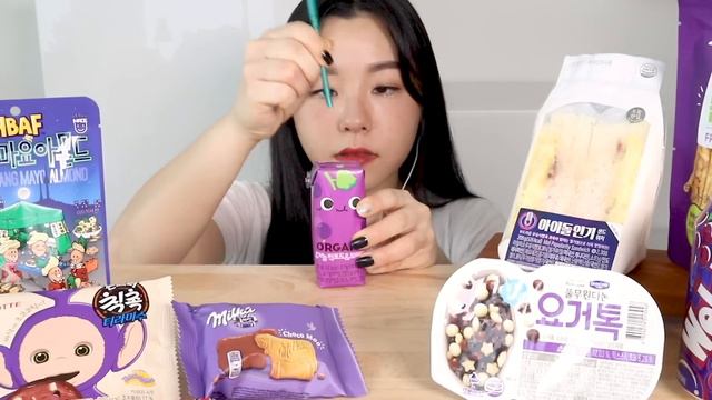 ASMR Korean Convenience Store Food Mukbang 편의점 음식 디저트 먹방 🔥💚💜 불닭 삼양라면 쌀국수 아이돌인기샌드위치 마카롱 소세지 Dessert