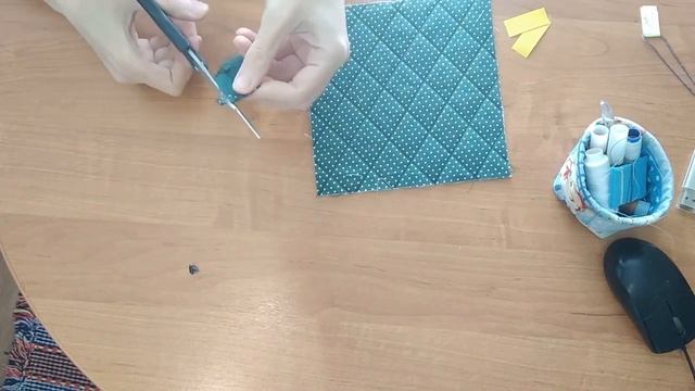 Самый простой способ сшить косметичку. Шьем подарки сами