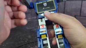 Transformers 1984 G1 Soundwave Review