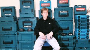 Товарный бизнес / как заработать 100 тысяч в 15 лет?