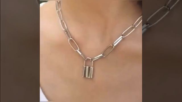 Цепочка с замком "Сара" смотреть онлайн