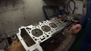 Ремонт двигателя Nissan AD. Где-то уходит антифриз. Разбираем мотор, выясняем причину утечки.