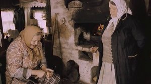 Старухи у печки