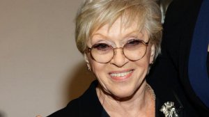 Состояние Алисы Фрейндлих остается стабильно тяжелым