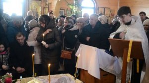 Отпевание задушенной из-за авто Ирины Синельниковой прошло в храме Бердска