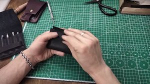 Безшовный кошелёк, с 3 клапанами.