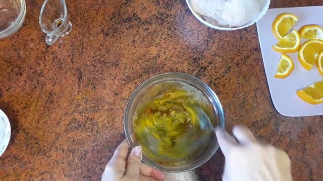 Куриные бедра в апельсиновом маринаде, запечённые в духовке