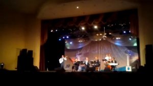 А слезы текут ручьём...