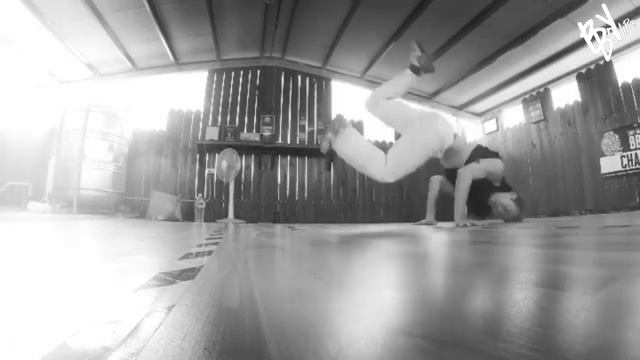 DJ Flow ♤ BBOY MUSIC MIXTAPE 2021 смотреть онлайн