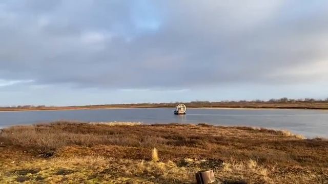 Аэролодка Вьюга 600 на льду Нарьян-мара смотреть онлайн