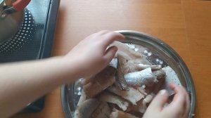 Филе хека под сливочно-сырным соусом  Как вкусно приготовить хек