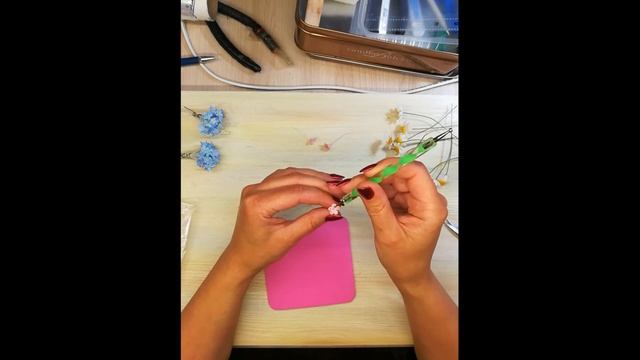 Обучение.Керамическая флористика. Лепим незабудки из флористических глин без каттеров. смотреть онлайн