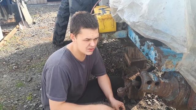 Ремонт переднего моста Т-40АМ смотреть онлайн