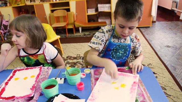 Один день в детском саду. Урок рисования. смотреть онлайн