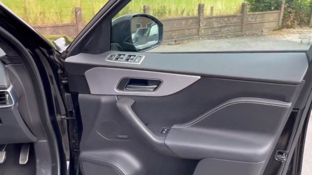 Jaguar F PACE 2.0d R-Sport | Jaguar F Pace R Sport 2.0-litre Ingenium diesel engine смотреть онлайн