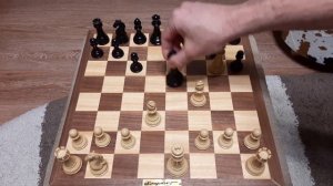 Самая лучшая шахматная ловушка. Ферзь в дебюте за 1 ход выигрывает партию.