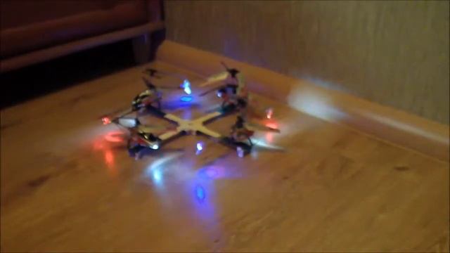 Как летает квадрокоптер из 4-х вертолетов смотреть онлайн